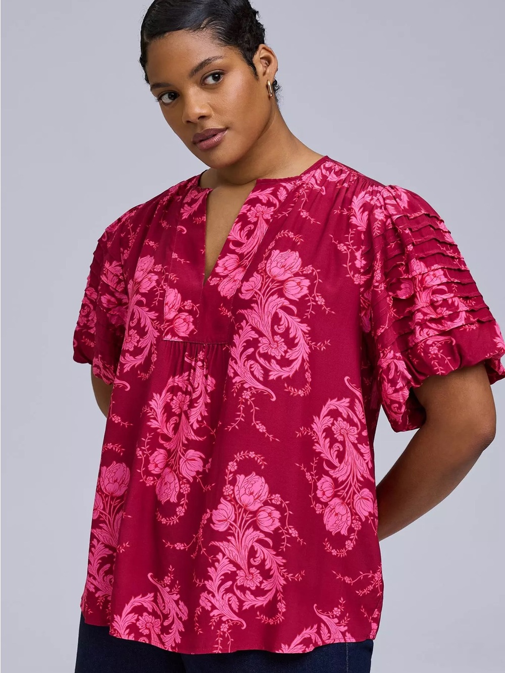 Torrid Belle Isle Split Neck Top Floral Red Pink Size 4X